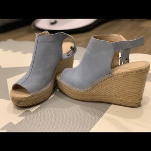 Kenneth Cole Sandals